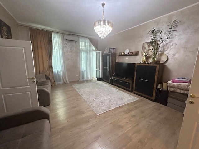 Centrul Vechi Covaci ap 3 camere mobilat utilat complet renovat