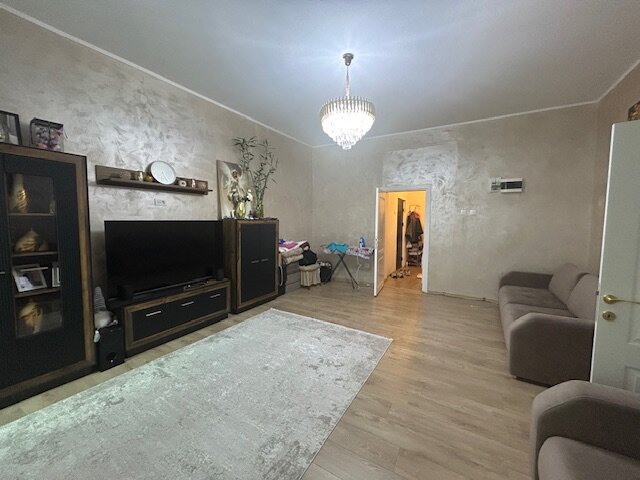 Centrul Vechi Covaci ap 3 camere mobilat utilat complet renovat